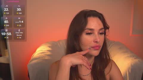 Tati online show from September 15, 9:26 pm