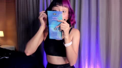 Snapshot of tati_cardenas chatting on March 2, 6:27 am AME online show from March 2, 6:27 am