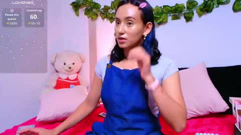 Snapshot of tati_cardenas chatting on September 12, 4:23 am AME online show from September 12, 4:23 am