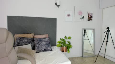 Tati Saldarriaga online show from November 7, 10:59 am