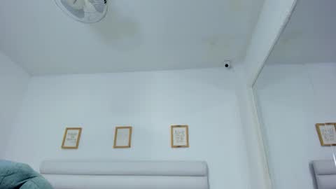 tatiana_arboleda online show from September 22, 2:35 am