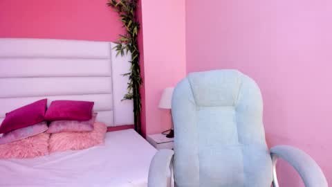 Snapshot of tatiana_arboleda chatting on March 14, 3:34 am tatiana_arboleda online show from March 14, 3:34 am