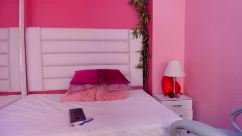 Snapshot of tatiana_arboleda chatting on March 21, 2:38 am tatiana_arboleda online show from March 21, 2:38 am