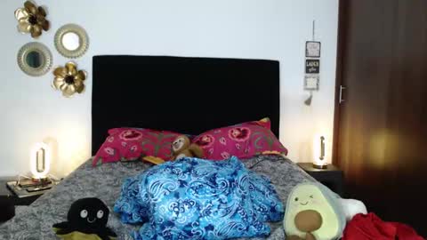 Snapshot of tatiana_monteros chatting on October 21, 11:38 pm tatiana_monteros online show from October 21, 11:38 pm