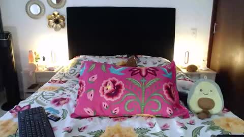 Snapshot of tatiana_monteros chatting on February 13, 11:28 am tatiana_monteros online show from February 13, 11:28 am