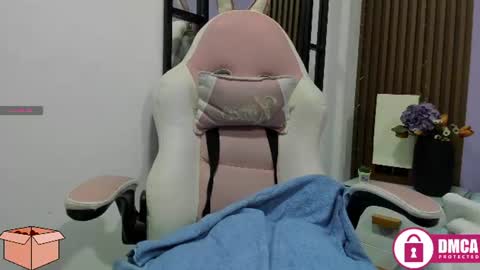 Snapshot of tatiana_vegha chatting on June 13, 12:14 pm i am tatiana online show from June 13, 12:14 pm