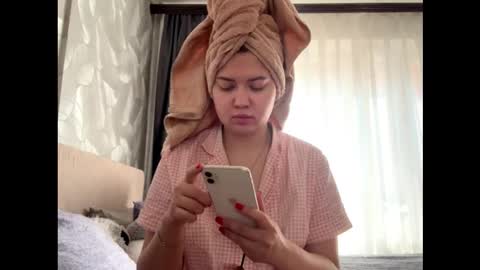 Emely online show from March 23, 9:13 am