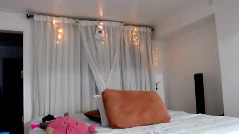tatiana giraldo online show from January 13, 1:23 am