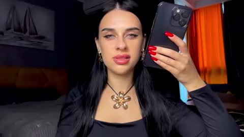 Tati online show from September 26, 11:47 am