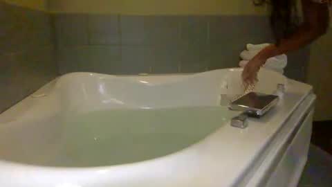 Tatianna Marie online show from December 31, 10:34 pm