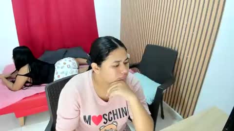 tatihot_6969 online show from July 9, 3:21 am