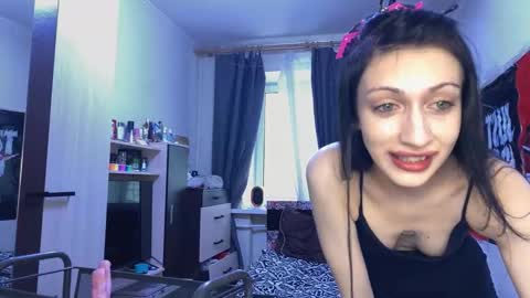 tatika_williams online show from February 25, 1:10 pm