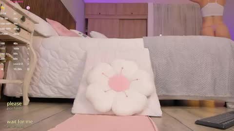 Tatiana      independent girl  online show from May 10, 11:59 am