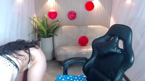 Snapshot of tatiscelis_tf chatting on March 2, 1:29 pm TATIS online show from March 2, 1:29 pm