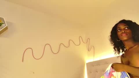 Snapshot of tatixxxvega chatting on November 1, 1:24 pm tatix online show from November 1, 1:24 pm