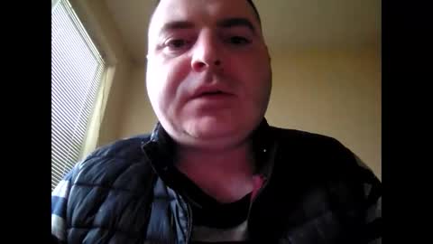 Snapshot of tatko874482 chatting on March 2, 5:41 am Beliqnegar online show from March 2, 5:41 am