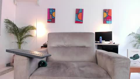 Snapshot of tatokat chatting on December 27, 2:22 pm Twitter TatoKatx online show from December 27, 2:22 pm