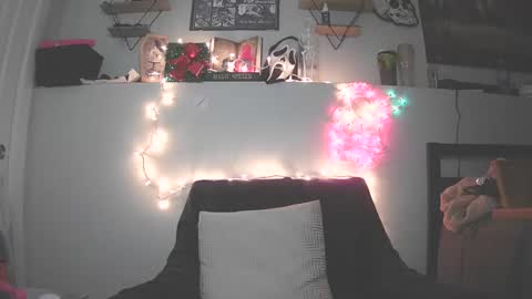 Snapshot of tattdxxx chatting on December 6, 11:54 am just jay1988 online show from December 6, 11:54 am