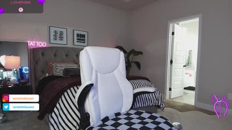 Tatted Queen online show from November 18, 9:41 pm