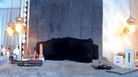 Tatto Fox online show from November 2, 11:56 am