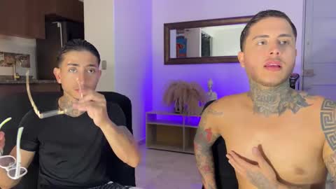 Snapshot of tattoguys_cums chatting on December 2, 11:11 pm Jonathan Juan online show from December 2, 11:11 pm