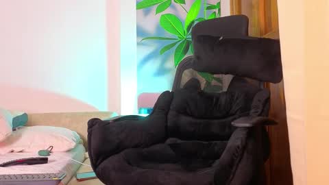 tattokoi online show from December 5, 1:36 am