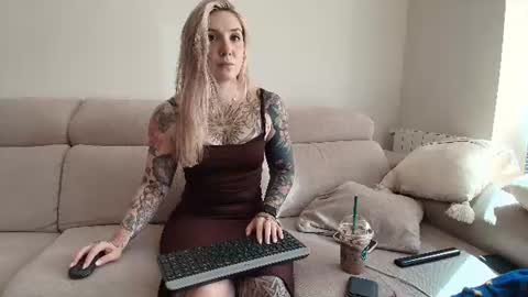 tattoobbgirl online show from July 1, 3:34 pm