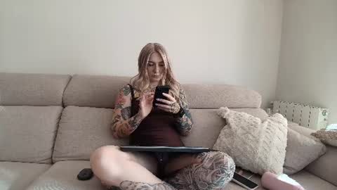 tattoobbgirl online show from July 8, 4:33 pm