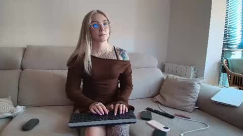 tattoobbgirl online show from July 17, 5:29 pm
