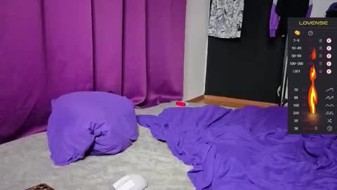 Alex but u can call me Theo online show from October 4, 8:01 am