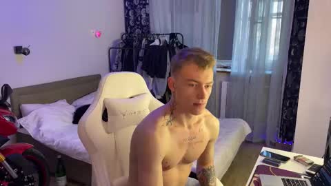 Alex but u can call me Theo online show from March 15, 11:05 am