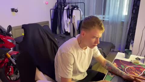 Alex but u can call me Theo online show from March 20, 10:31 am