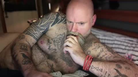 Tattooeddilf 01 online show from October 16, 11:17 pm