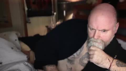 Tattooeddilf 01 online show from December 3, 3:03 am