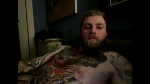 Snapshot of tattooer1999 chatting on October 19, 5:41 am tattooer1999 online show from October 19, 5:41 am