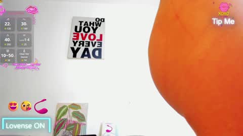 Snapshot of tattoofox_ chatting on March 29, 1:44 pm Tatoo foxx online show from March 29, 1:44 pm