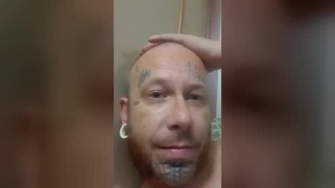 tattootravis online show from July 15, 3:34 am