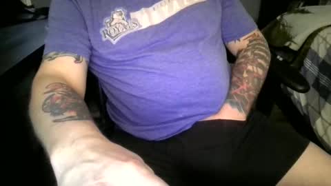 Snapshot of tatts_loves_tattas1 chatting on March 24, 4:01 pm TattsLovesTattas online show from March 24, 4:01 pm