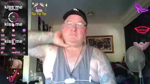 tattzsexy online show from February 19, 11:01 pm