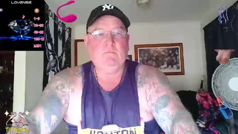 tattzsexy online show from February 25, 5:28 am