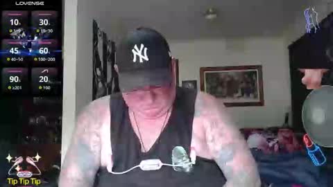 tattzsexy online show from March 16, 5:35 am