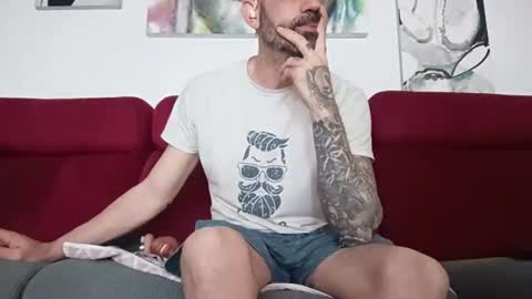 Snapshot of tatuadorhotxxx chatting on May 5, 1:57 am Tatuado20cm online show from May 5, 1:57 am
