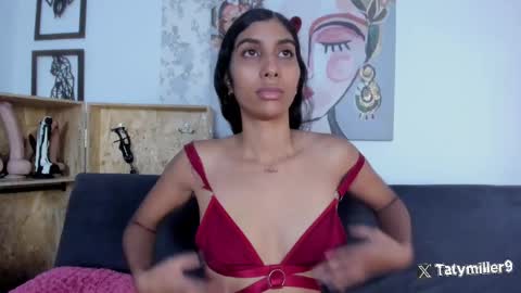Snapshot of taty_miller chatting on February 16, 4:32 pm Taty Miller online show from February 16, 4:32 pm