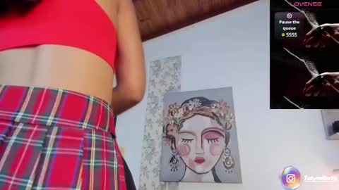 Snapshot of taty_miller chatting on February 20, 8:25 pm Taty Miller online show from February 20, 8:25 pm