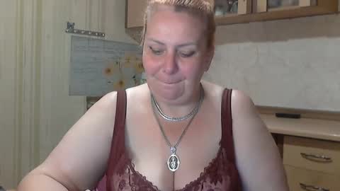 tatyanka_ online show from November 18, 4:39 am