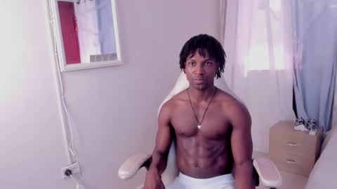 tau_montes online show from October 27, 2:43 pm