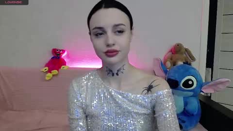 Taya online show from March 3, 2:48 pm