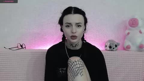 Taya online show from January 5, 6:44 pm