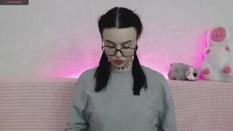 Taya online show from January 6, 6:44 pm