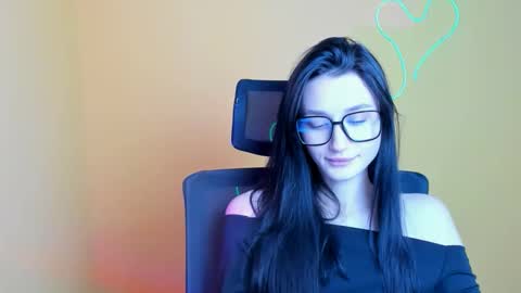 Taya online show from November 24, 6:35 am